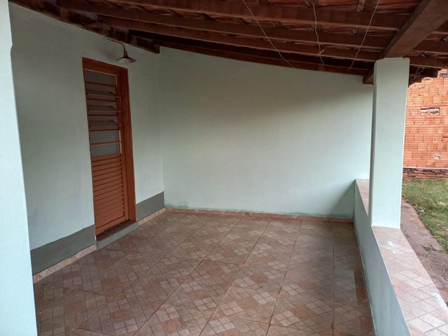 #72 - Casa para Venda em Brotas - SP - 3