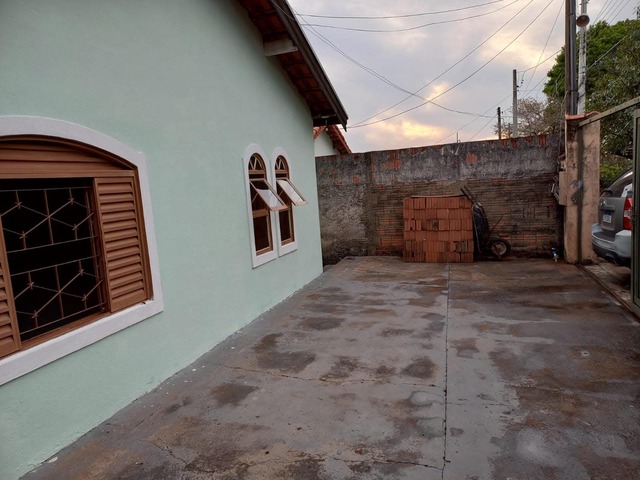 #72 - Casa para Venda em Brotas - SP - 2