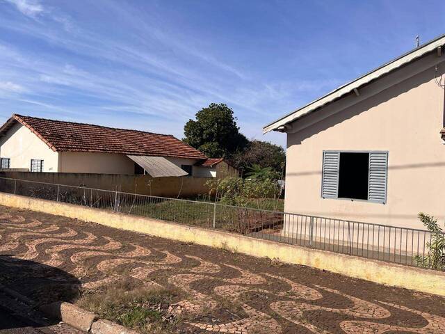 #73 - Casa para Venda em Brotas - SP - 3