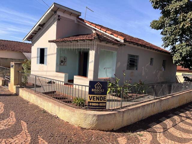 #73 - Casa para Venda em Brotas - SP - 1