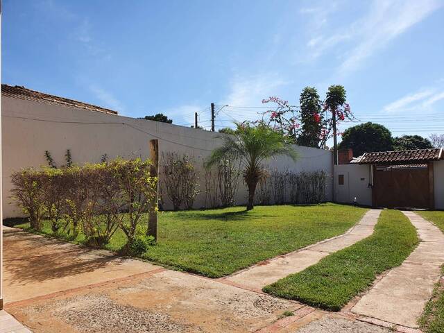 #335 - Casa para Venda em Brotas - SP - 1