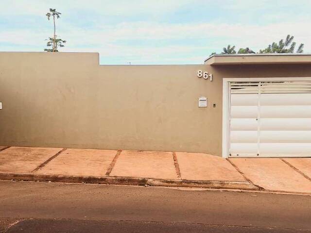 #98 - Casa para Venda em Brotas - SP - 1
