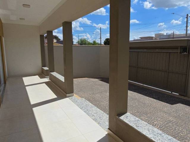 #79 - Casa para Venda em Brotas - SP - 3