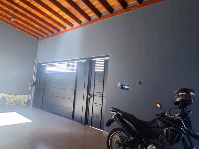 #104 - Casa para Venda em Brotas - SP - 2