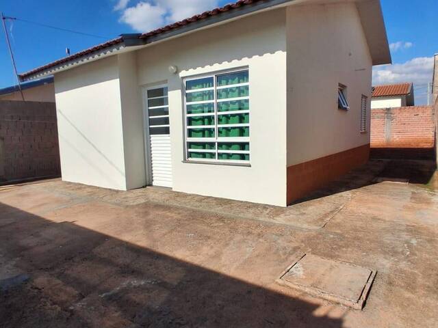#126 - Casa para Locação em Brotas - SP - 1