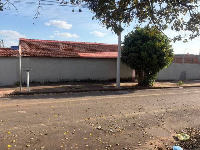 #148 - Casa para Venda em Brotas - SP - 2
