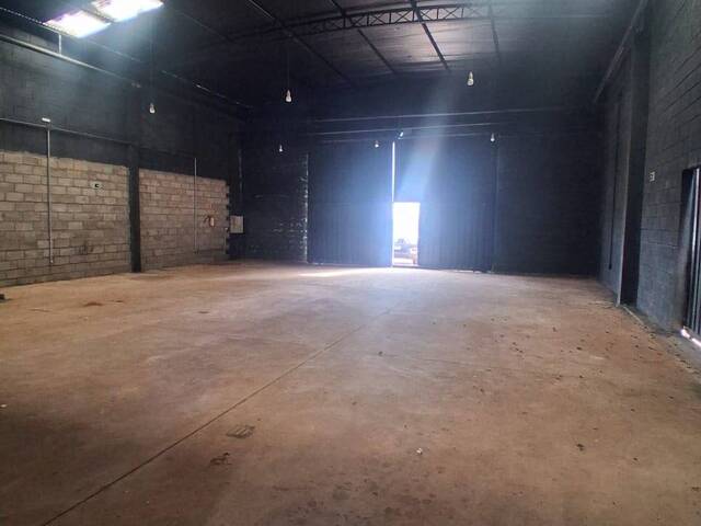 Sala para Locação em Brotas - 4