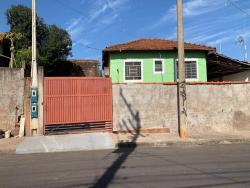#231 - Casa para Venda em Brotas - SP - 1