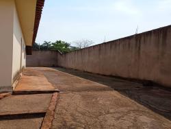 #351 - Casa para Venda em Brotas - SP - 3