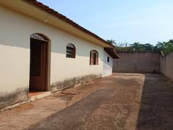 #351 - Casa para Venda em Brotas - SP - 2